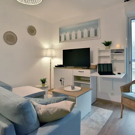 Le Nid De Montbran - Avec Balcon Apartment Matignon